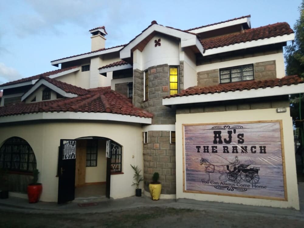 Hotel Aj's The Ranch, Nanyuki, photo