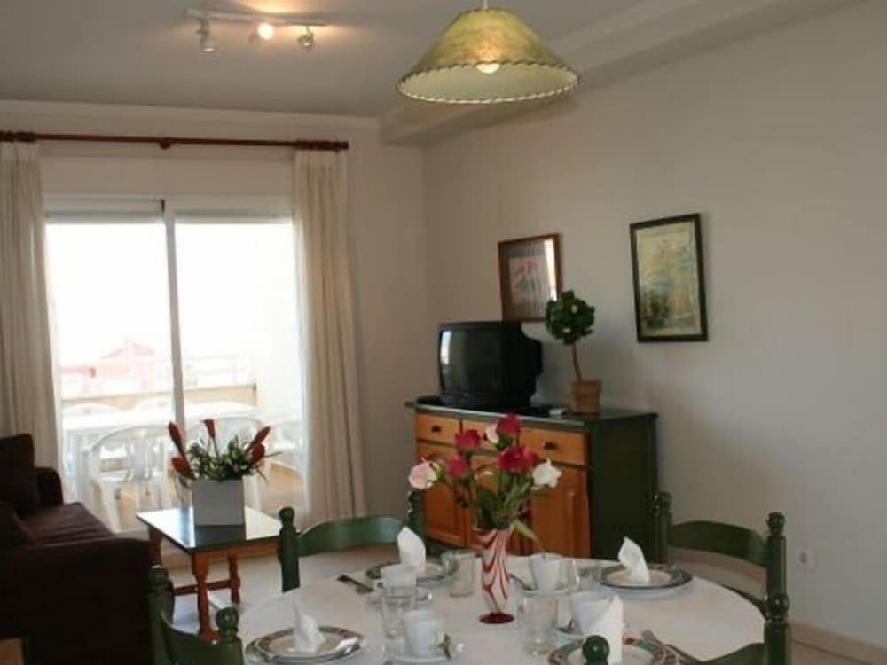 Фото Apartamentos El-Faro-45