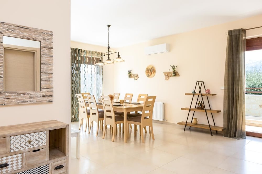 Фото Rodi Luxury Stone Villa