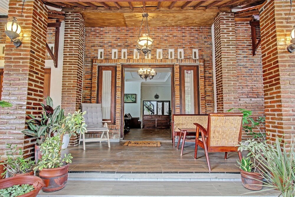 Фото Oyo 92757 Ndalem Pusponyidro Syariah