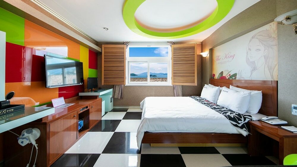 Фото Yeosu King Pension Tel