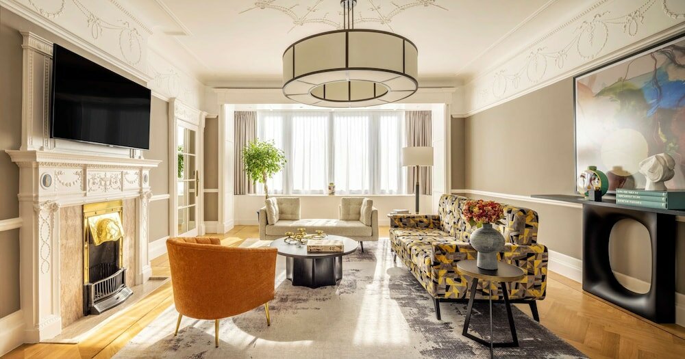 Фото DoubleTree by Hilton Brussels City