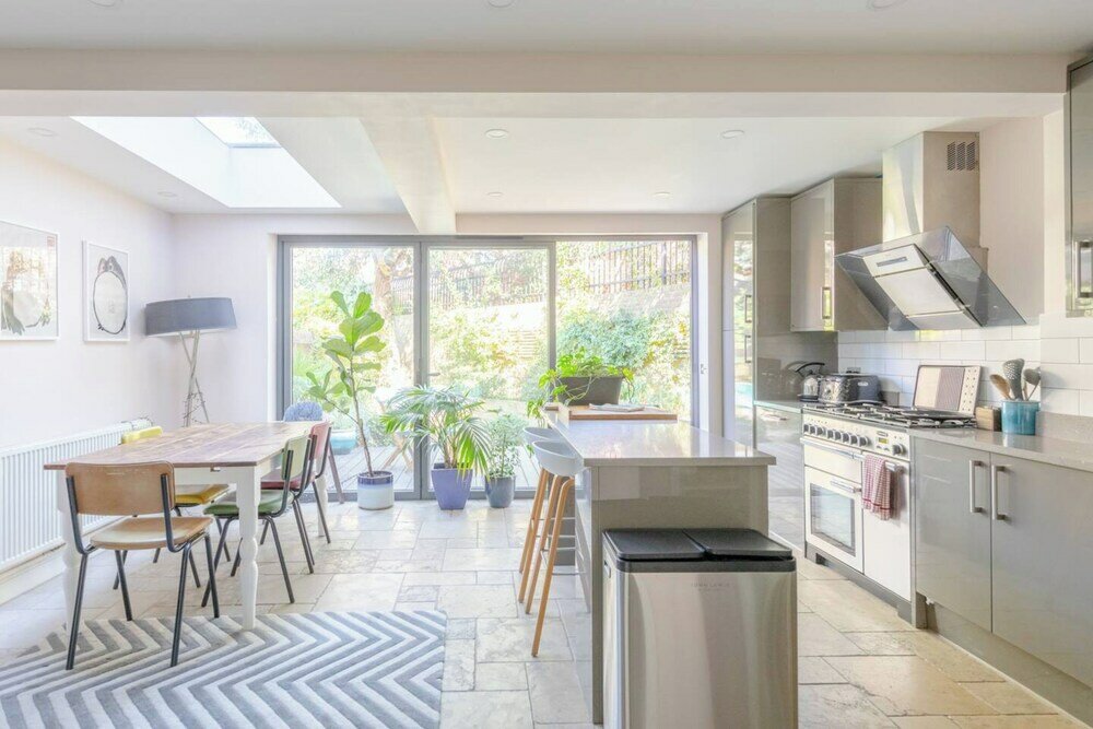 Фото Beautiful & Modern 3bd House- Kennington!