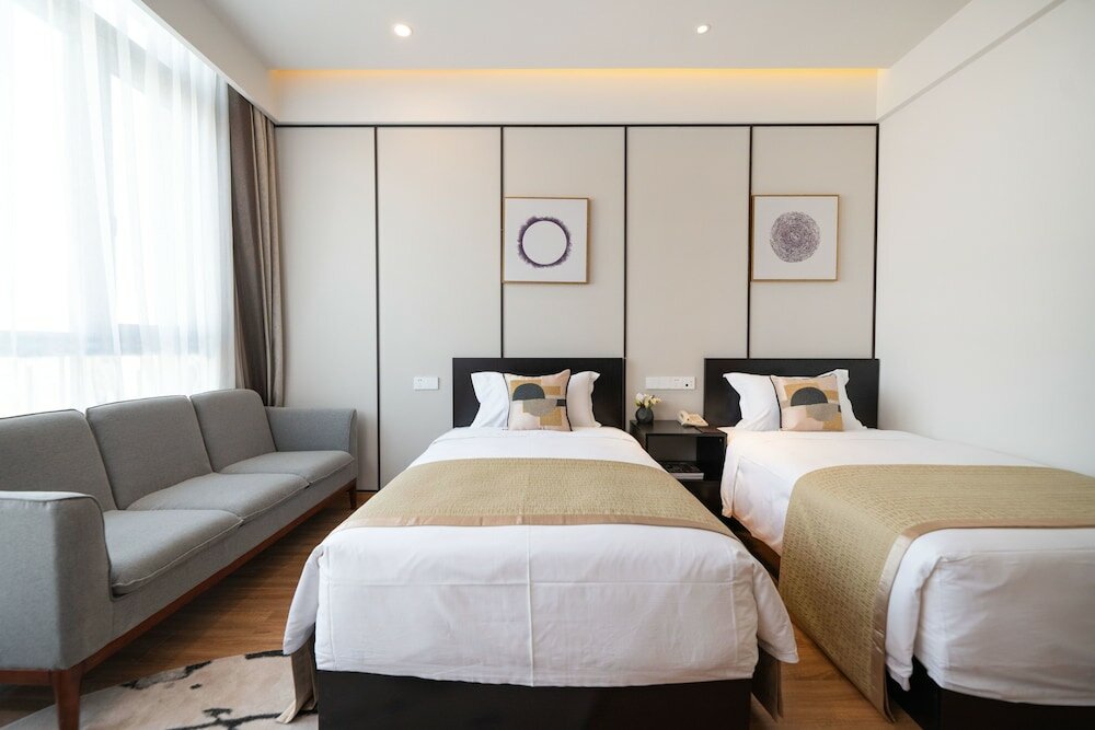 Фото Suisse Place Shanghai