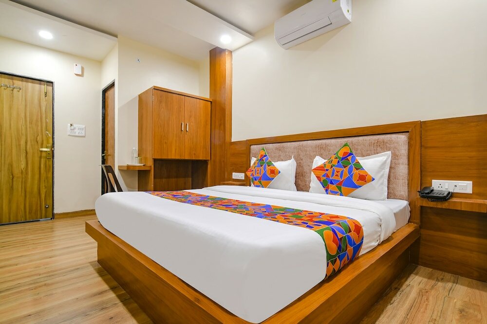 Фото Fabhotel Atharv
