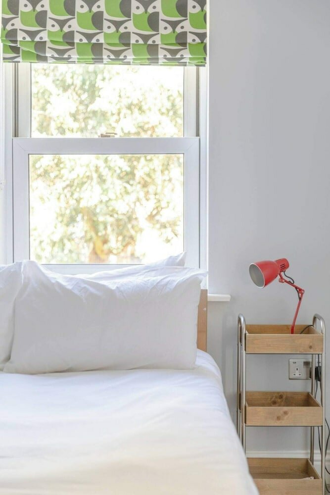 Фото Beautiful & Modern 3bd House- Kennington!