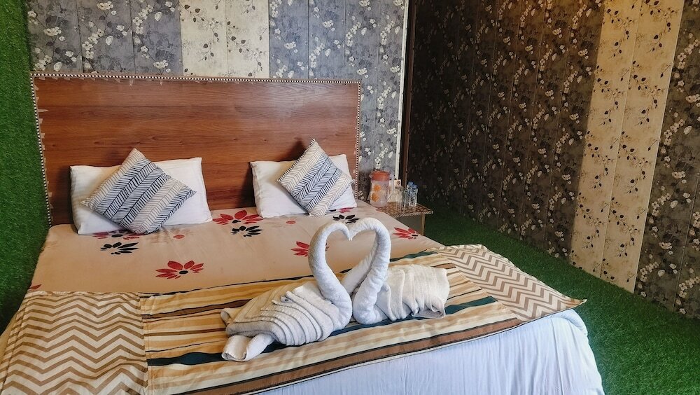 Фото Hotel Nirbana Heights