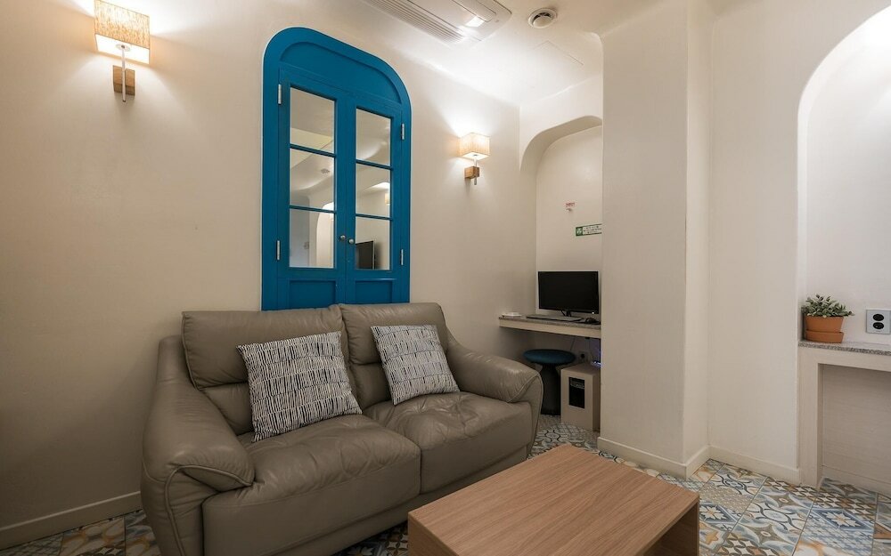 Фото Yongin Singal Meriel