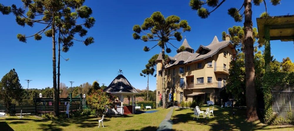 Фото Castelo Nacional Inn Campos do Jordão