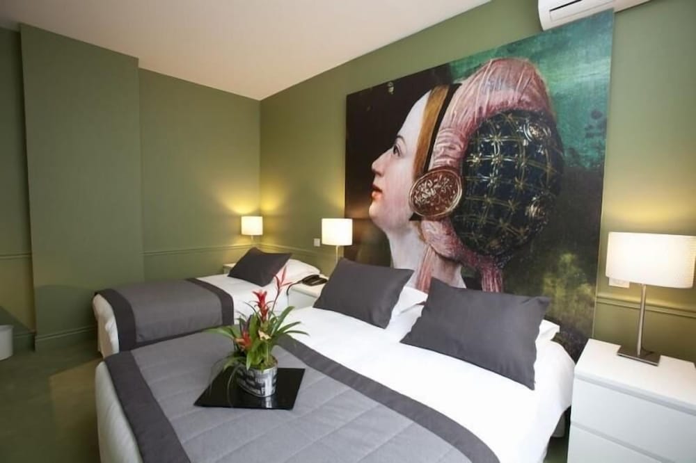 Фото Hotel Cecyl