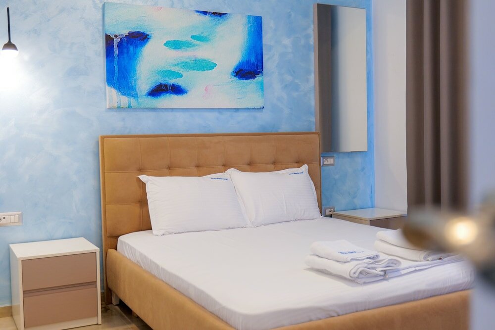 Фото 3 Island Hotel