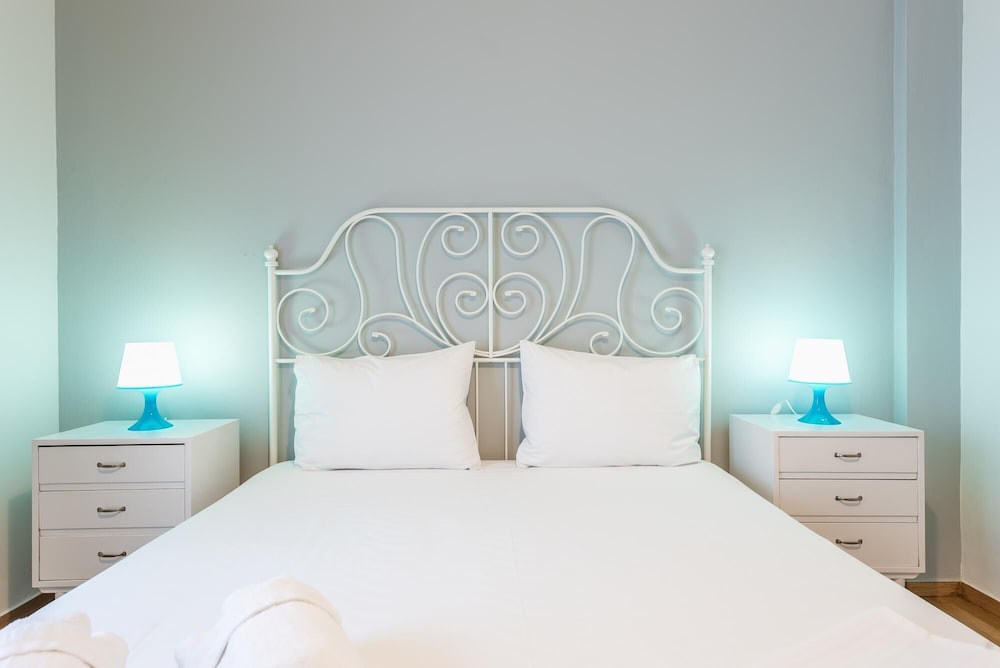 Фото Spacious Acropolis Home by CloudKeys