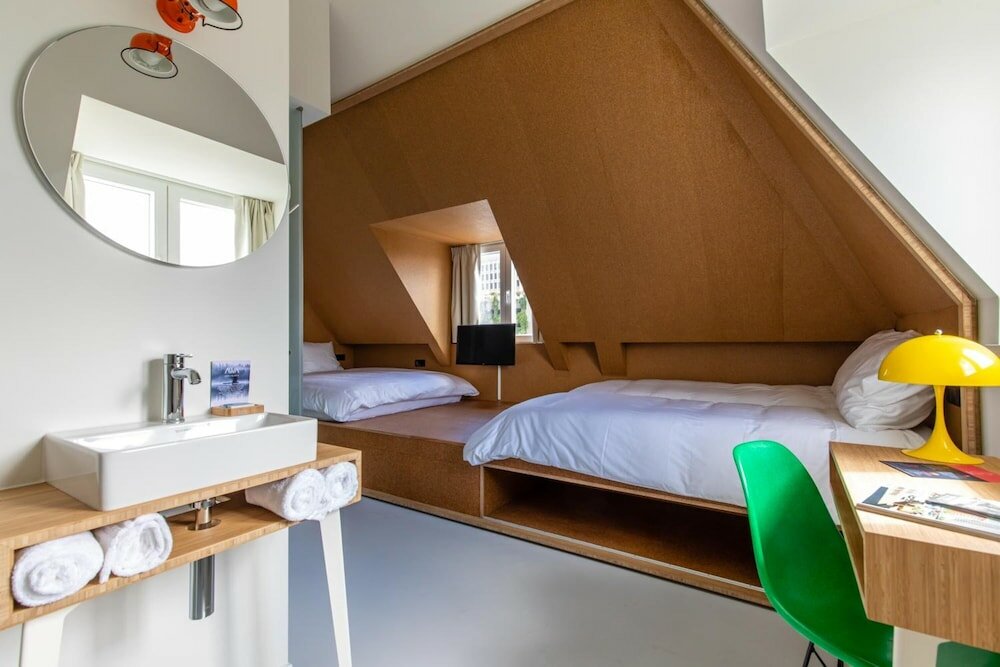 Фото The Bellhop Hotel