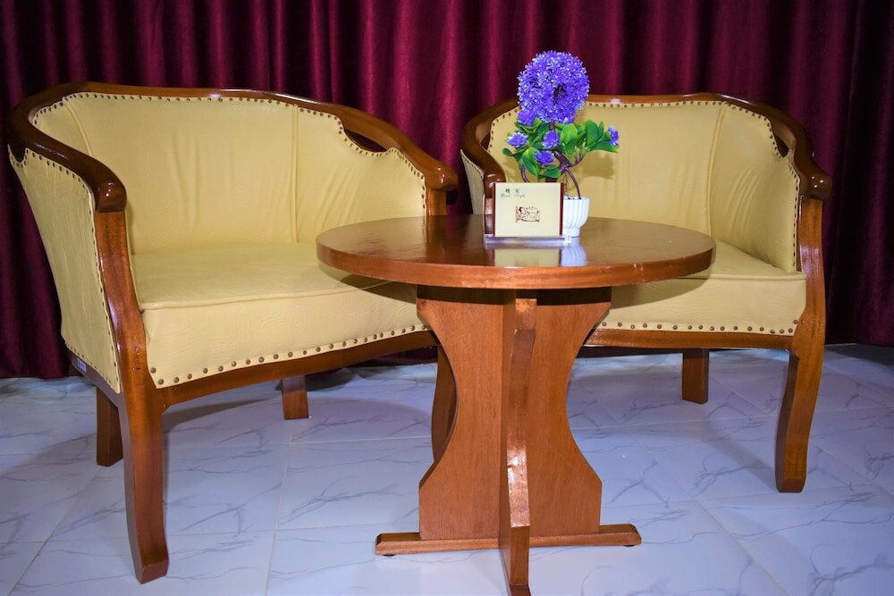 Фото Empolos Hotel Limited