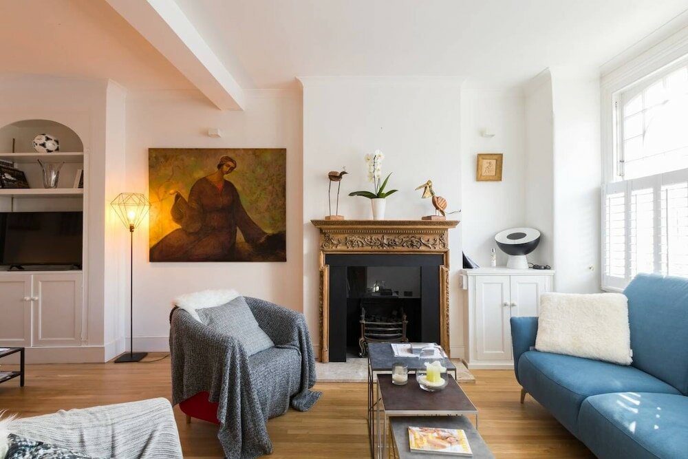 Фото Fabulous 4 Bed House With Garden in Fulham