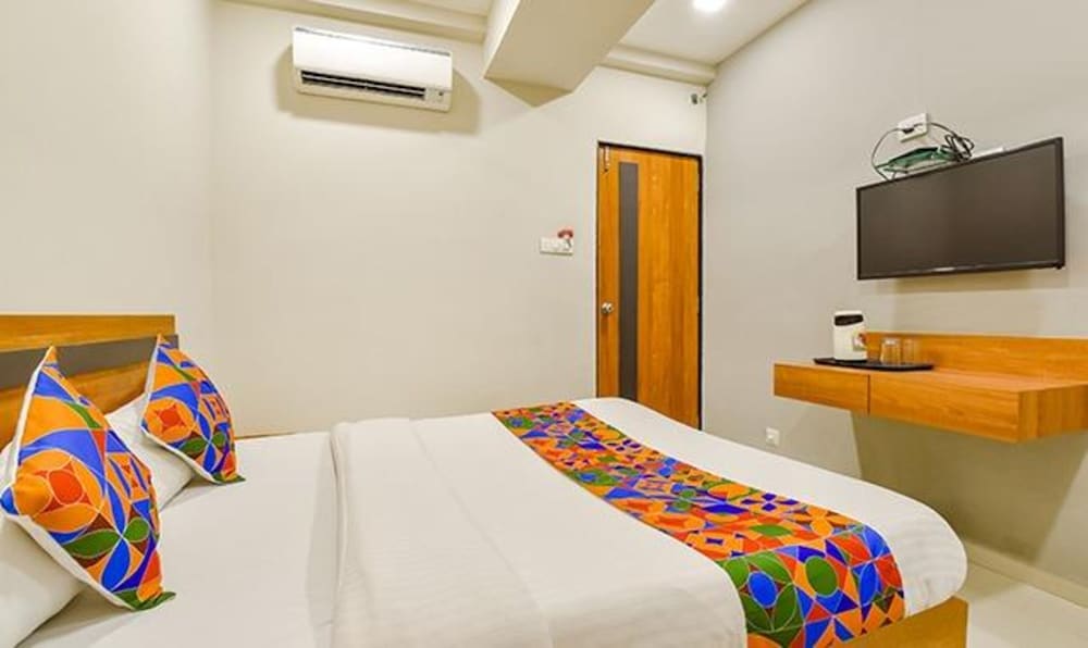 Фото Fabhotel Happinex