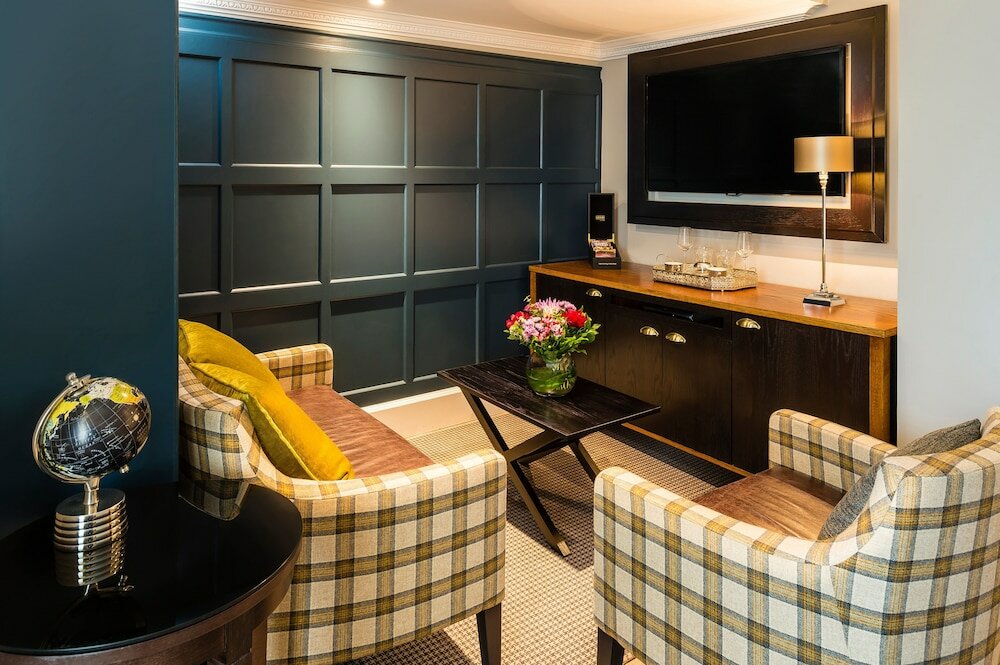 Фото The Bailey's Hotel London