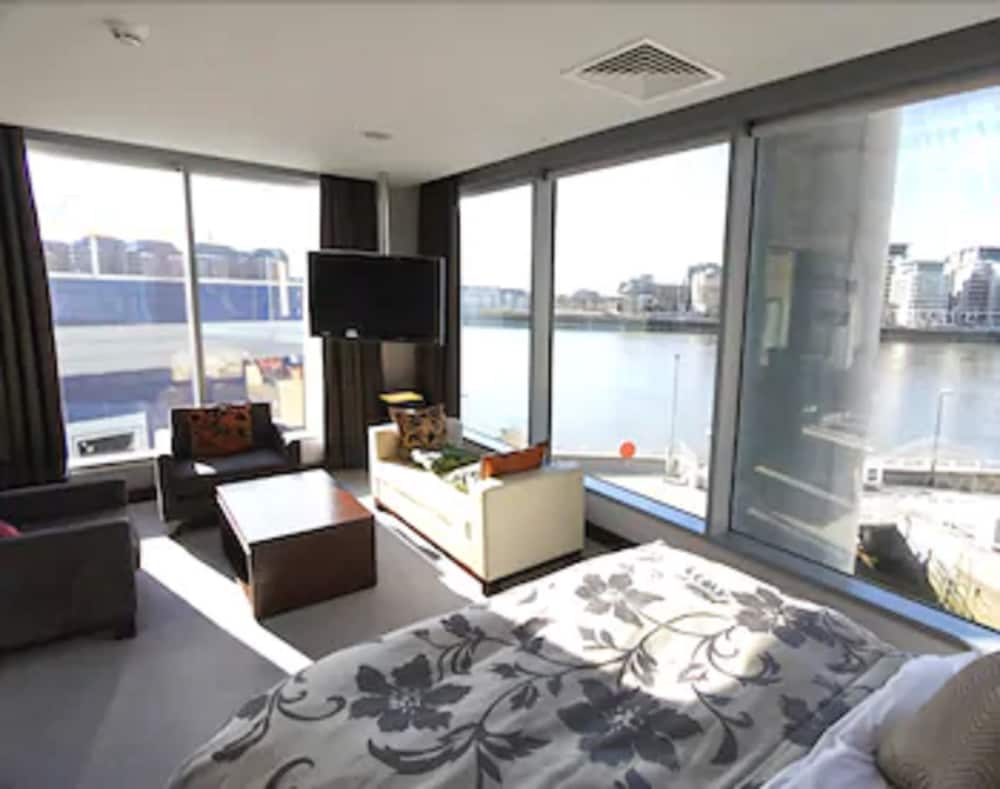 Фото Rafayel on the Left Bank