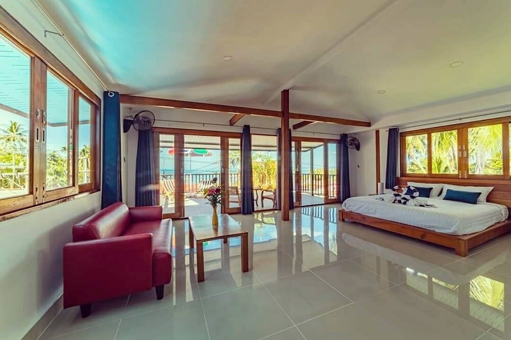 Фото Le Grand bleu Hotel