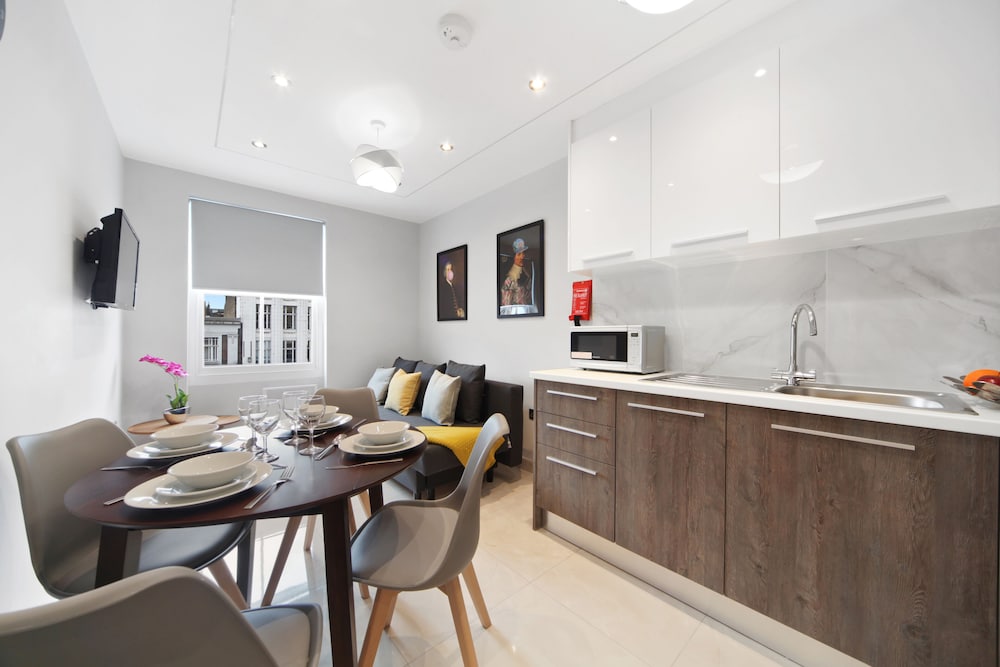 Фото Executive Apartments in Camden Town