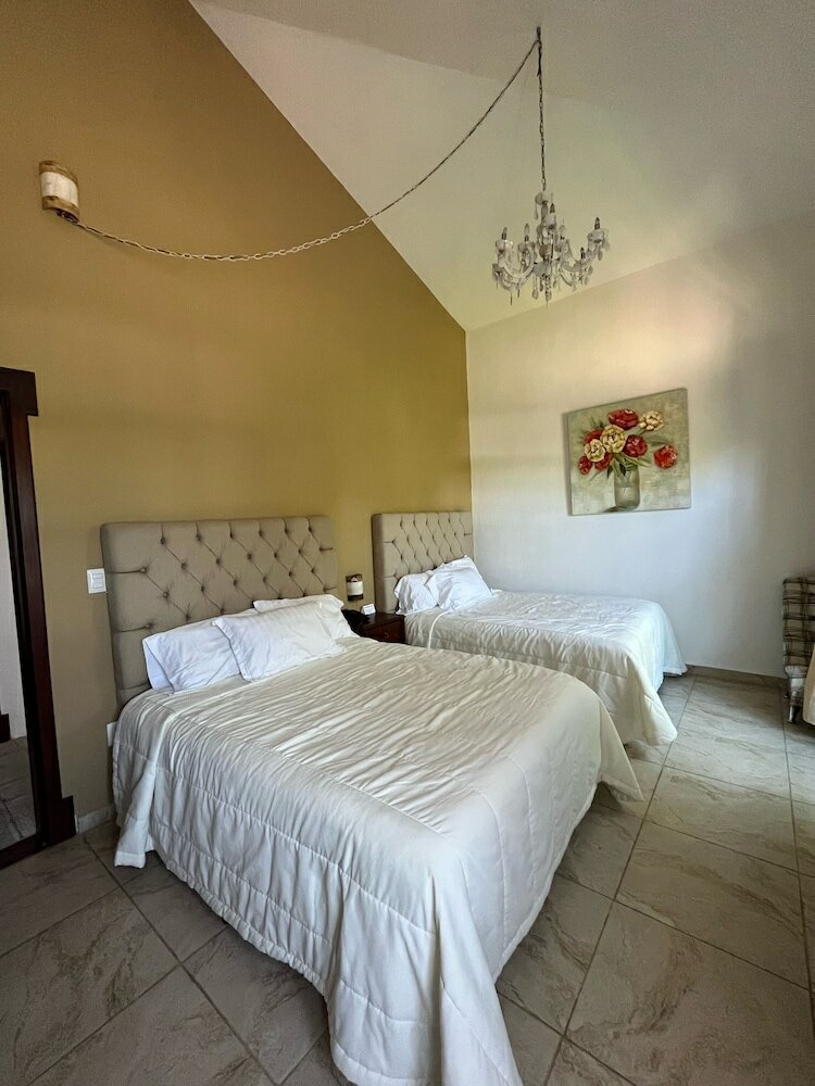 Фото Hotel Hacienda Villa Victoria