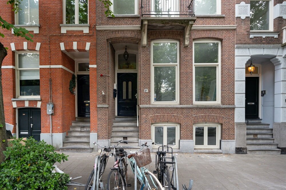 Фото Limehome Amsterdam Hemonystraat