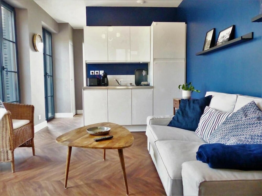 Фото Le Bristol Gites urbains