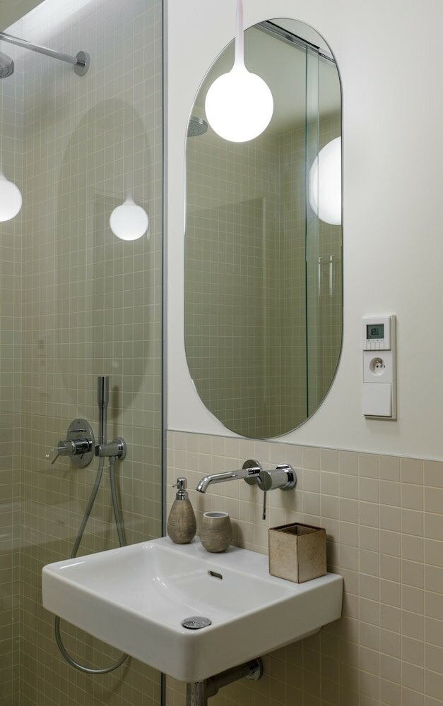 Фото Mn6 Luxury Suites by Adrez Living