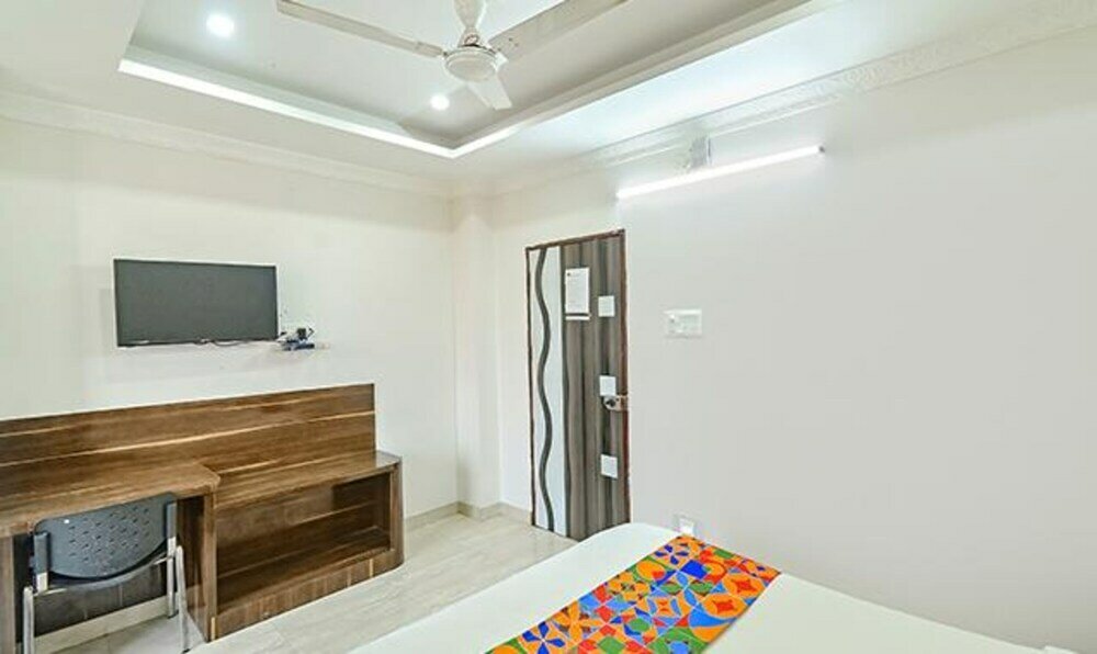 Фото Fabhotel Gns Suites