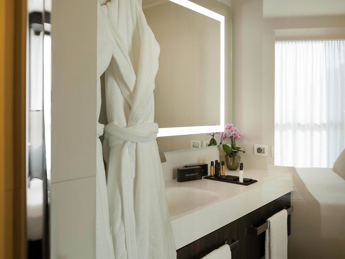 Фото Hyatt Centric Milan Centrale