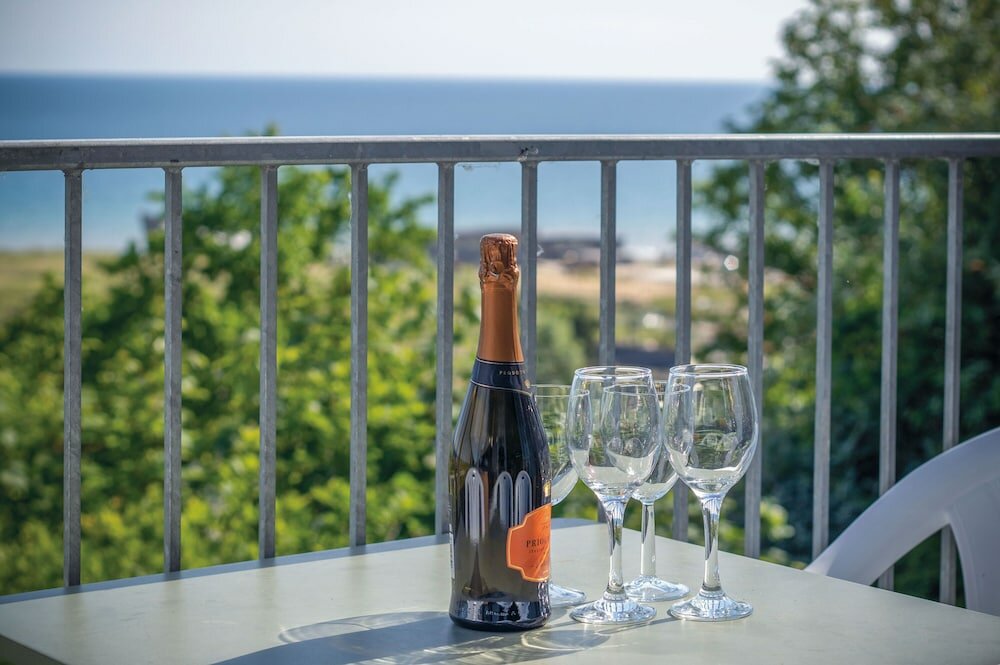 Фото Dunes End - 2 Bedroom Apartment - Pendine