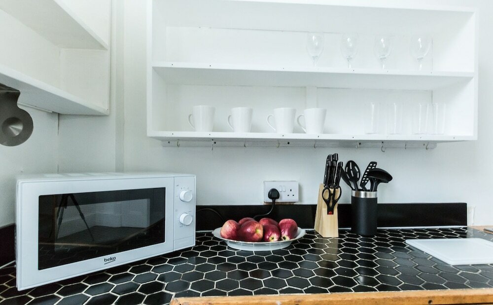 Фото Spacious 1br Period Apartment Hampstead