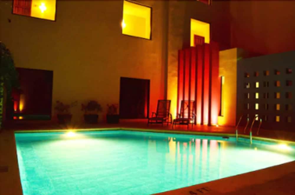 Фото Hotel Plaza Colonial