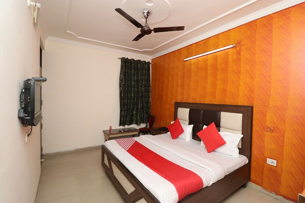 Фото Oyo 35663 Mayank Palace