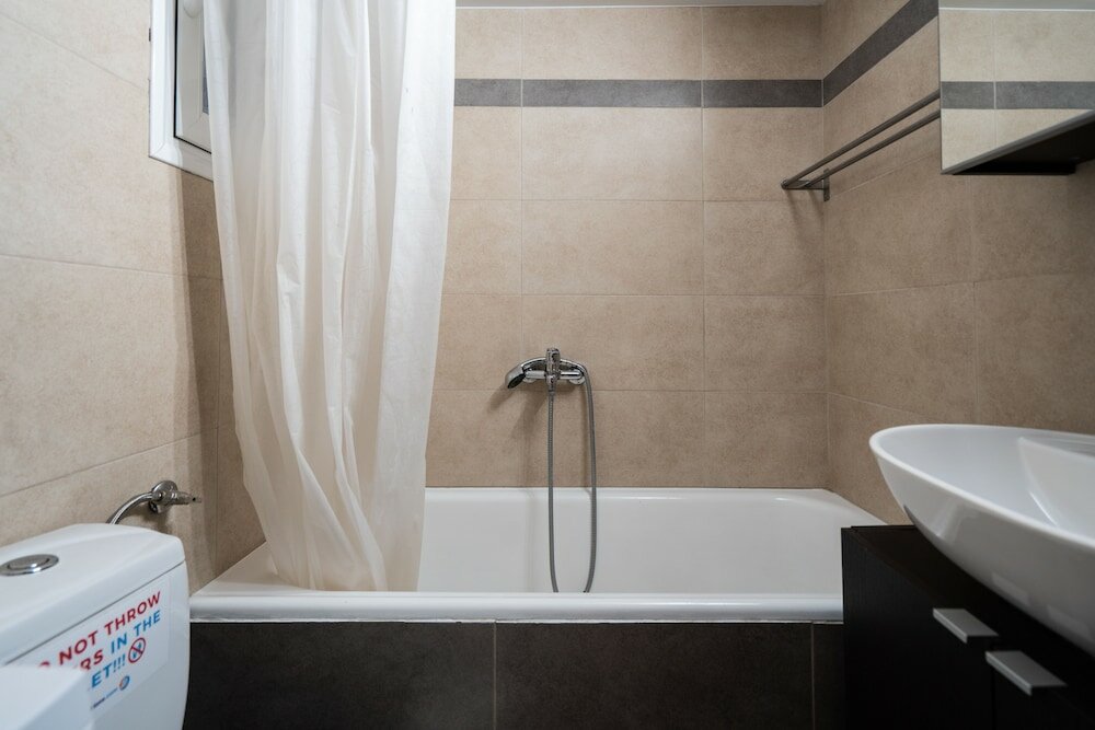 Фото Oyster Athens Urban Shell in Koukaki