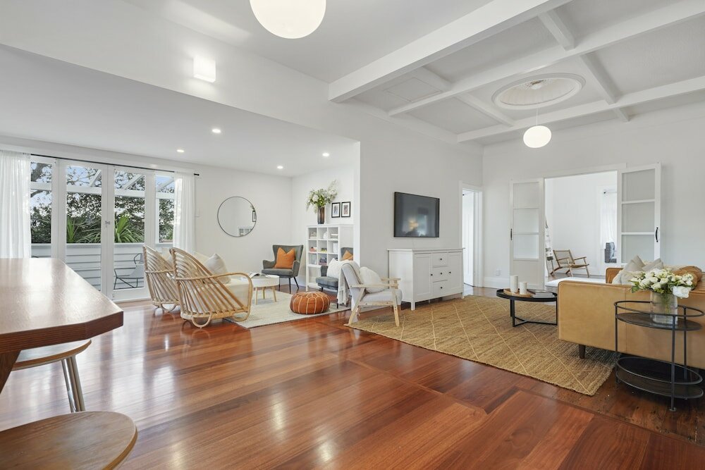 Фото Grey Lynn - Grandeur - Cafe Lifestyle