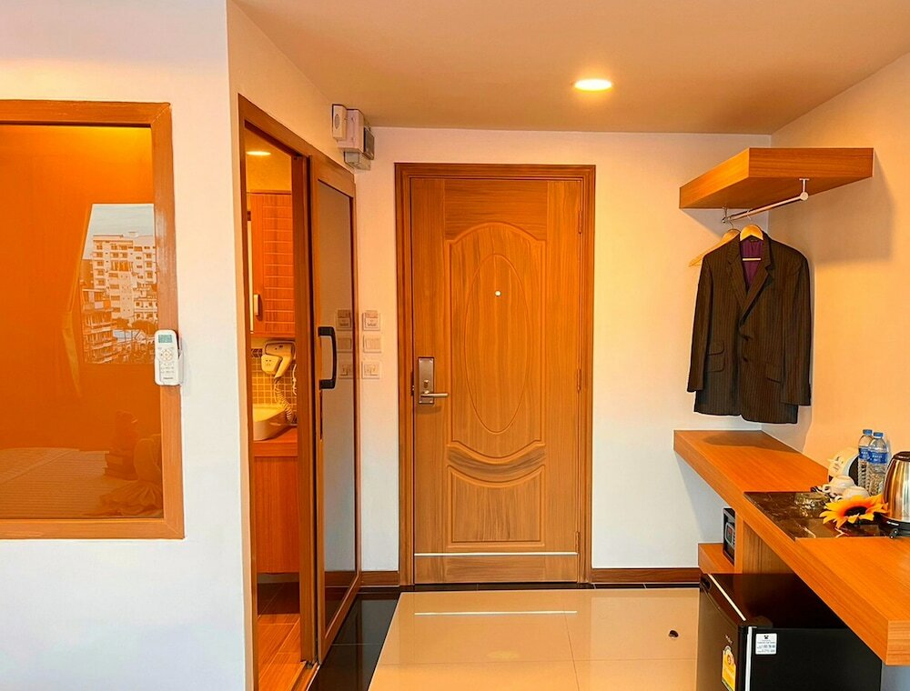 Фото The Grand Lodge Pattaya