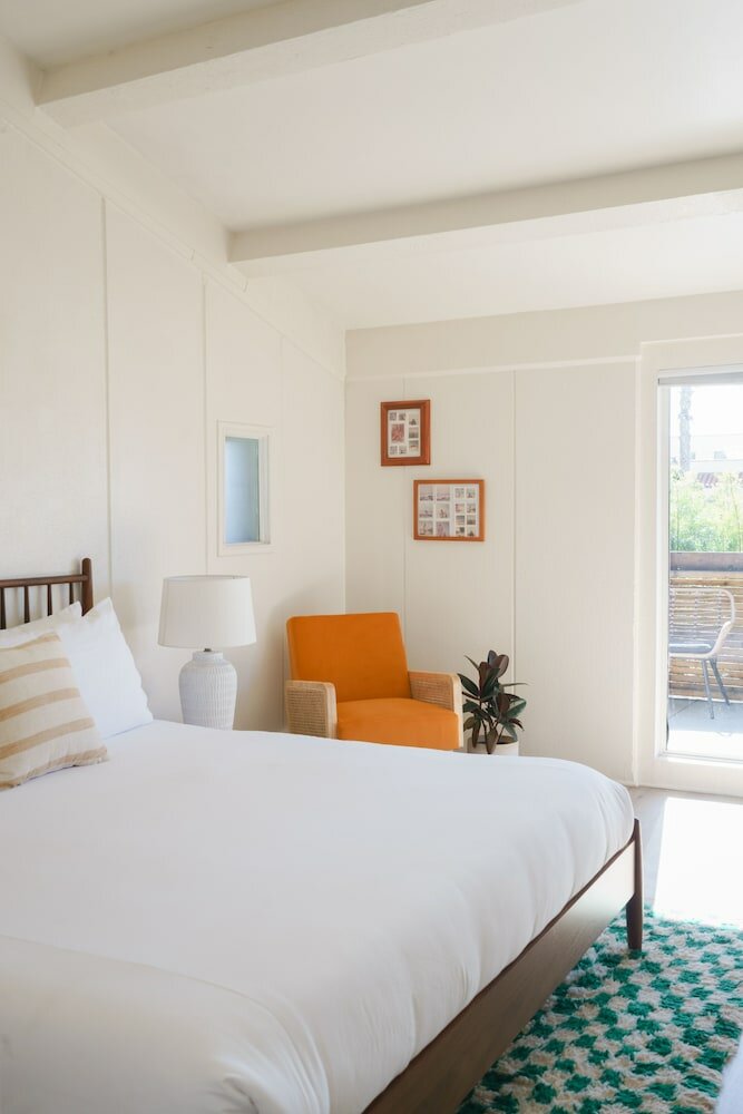 Фото The Green Room Hotel