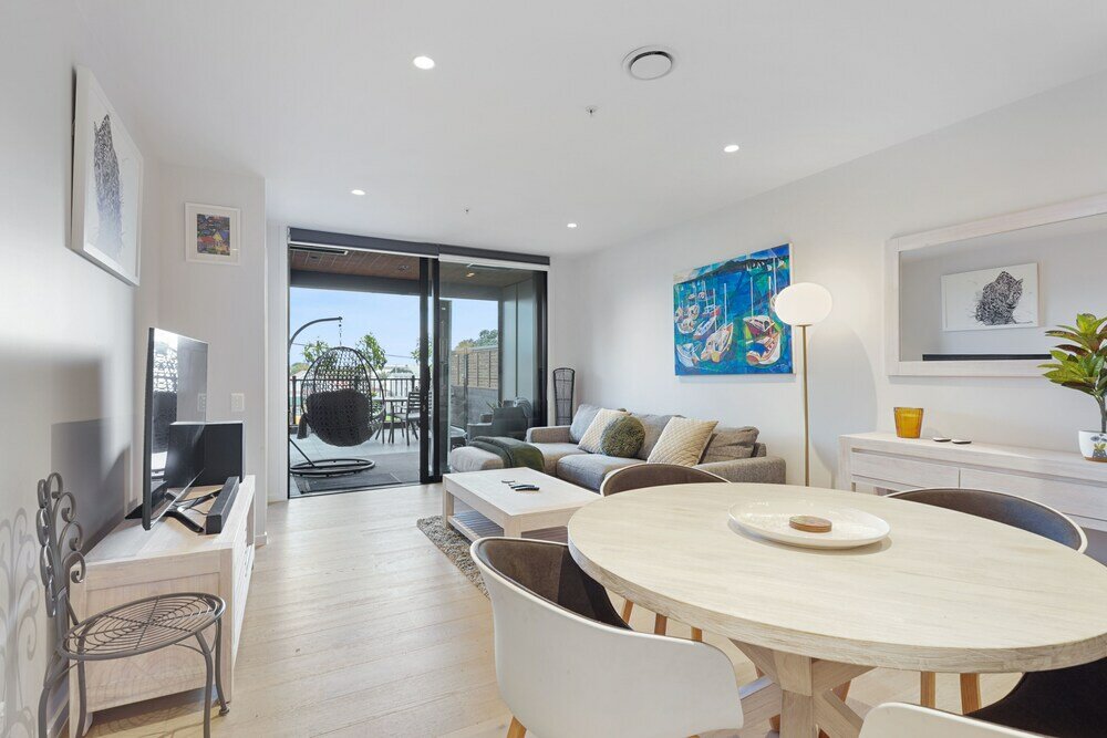 Фото Groovy Apt Close to Onehunga Mall Centre