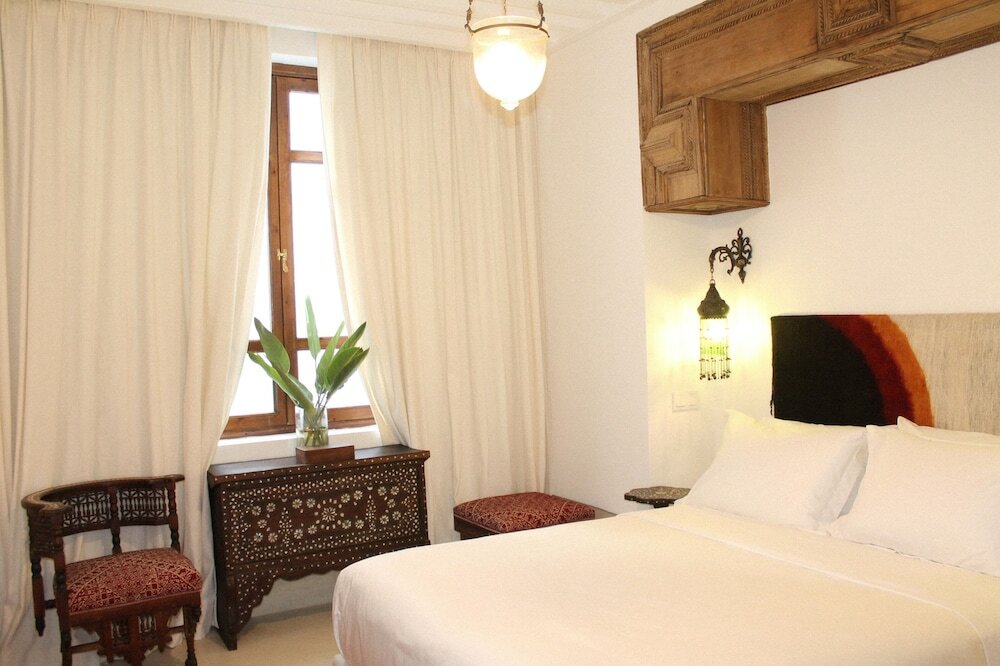 Фото El Morocco Hotel