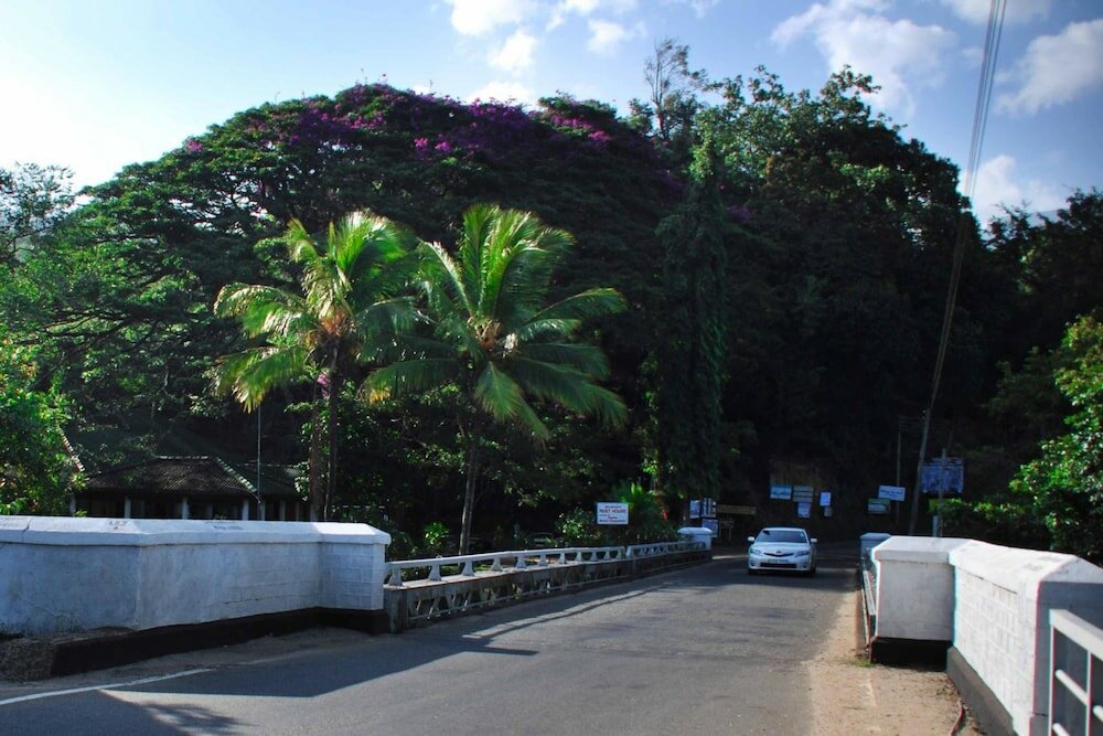 Фото Belihuloya Rest House