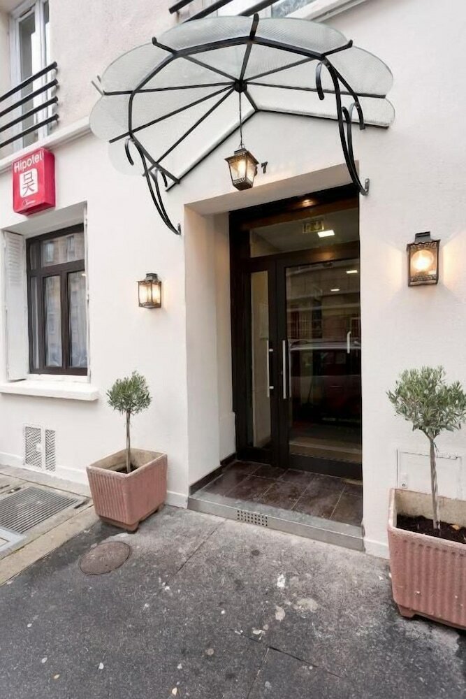 Фото Hipotel Paris Père Lachaise République