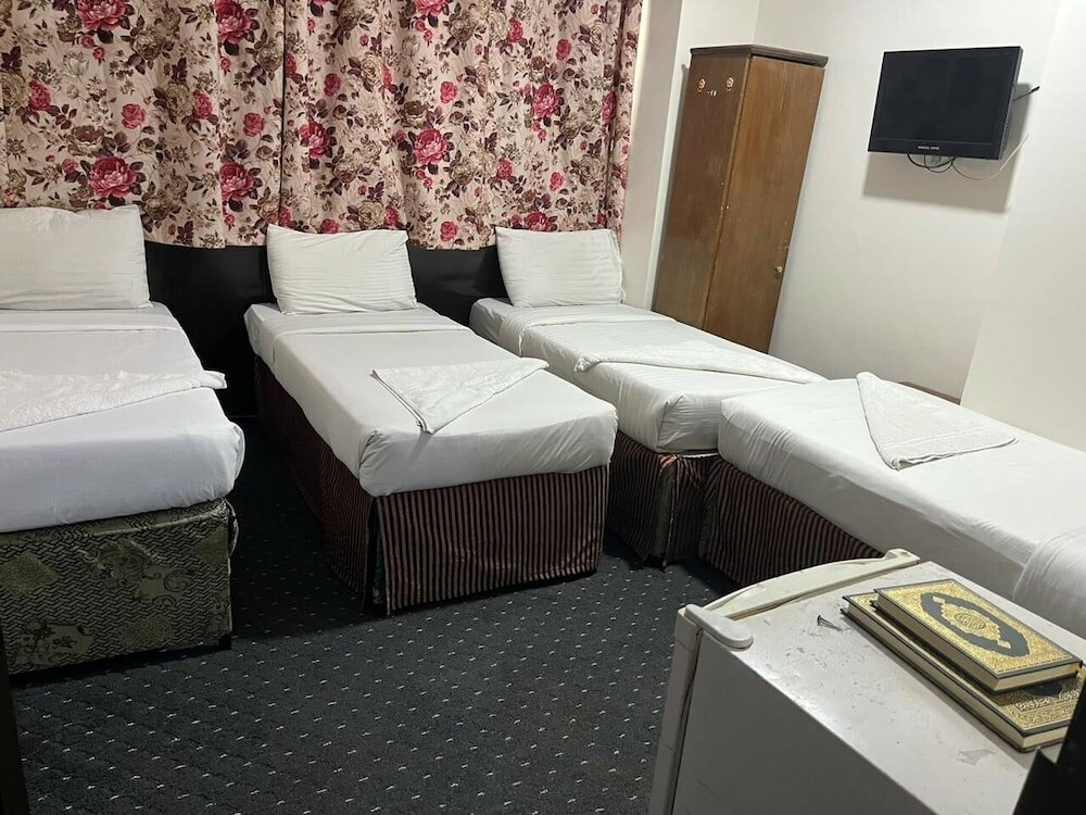 Фото Hotel Burj Al Diyafa Mubarak