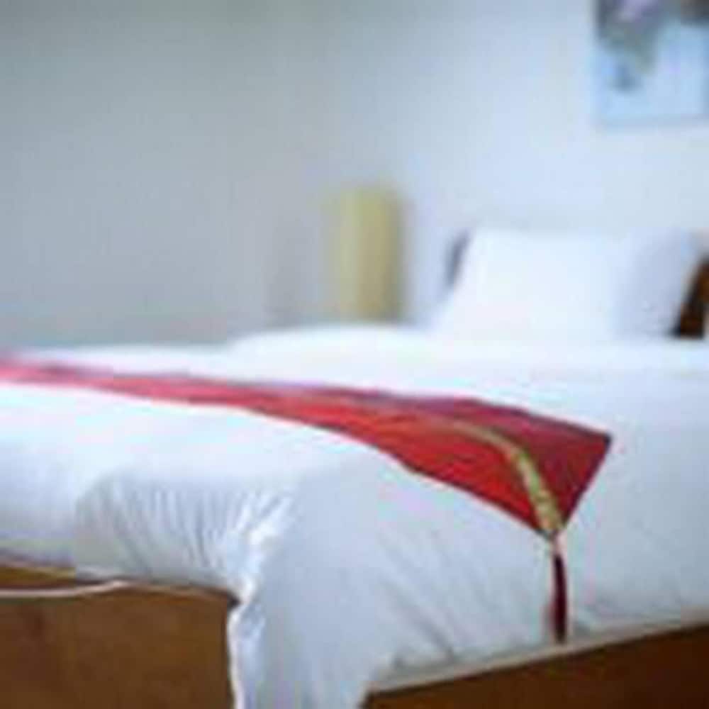 Фото Steak & Co. Boutique Hotel