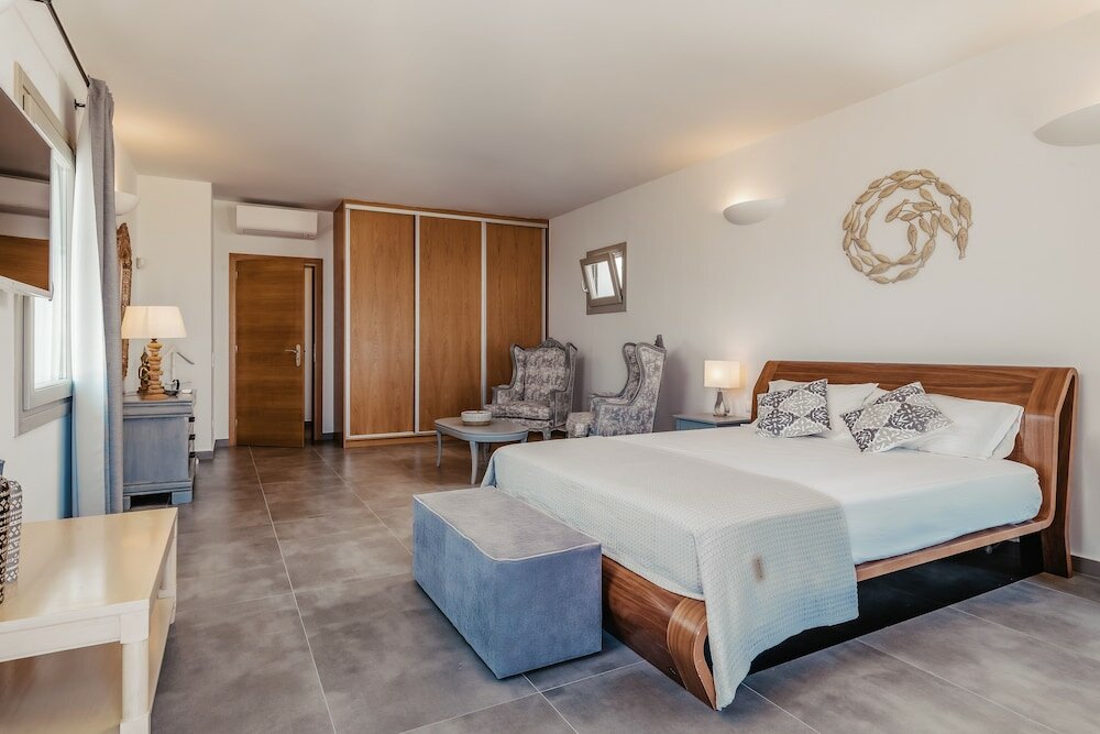 Фото Kaminos Luxury Villa