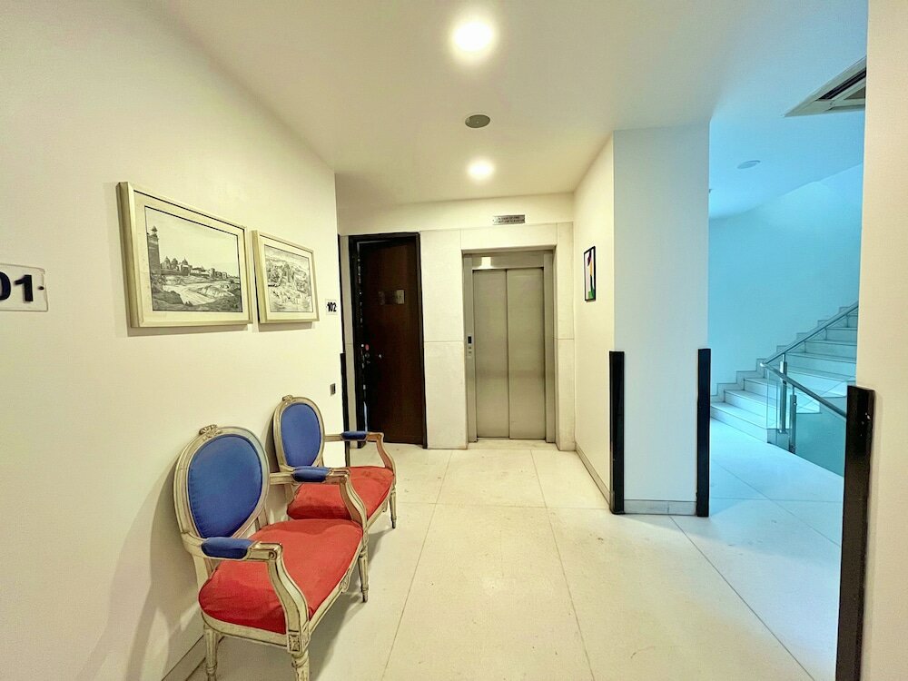 Фото Amber Inn by Orion Hotels