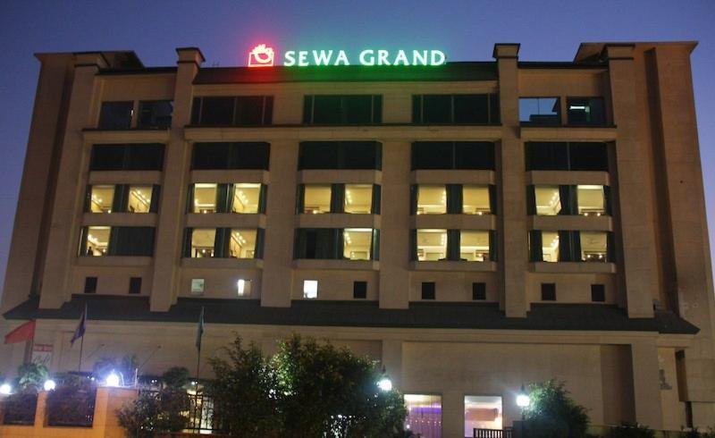 Фото отеля 1