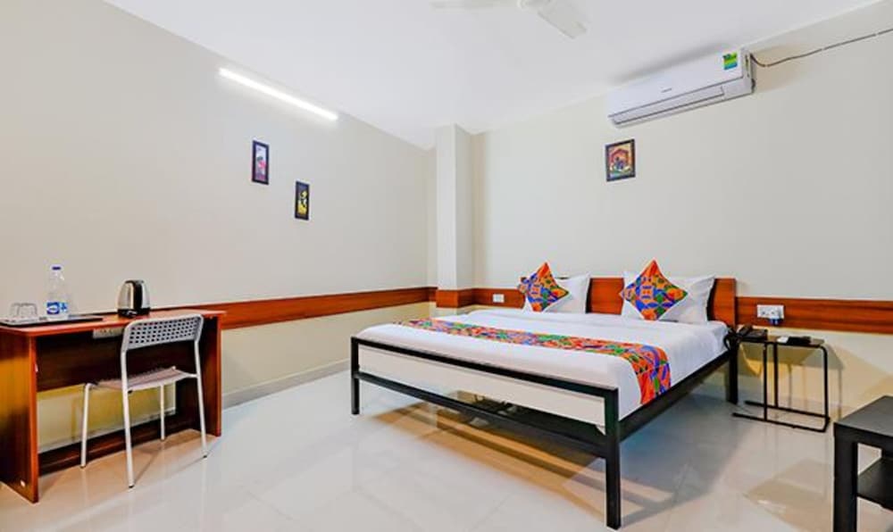 Фото Fabhotel Prestine Tree