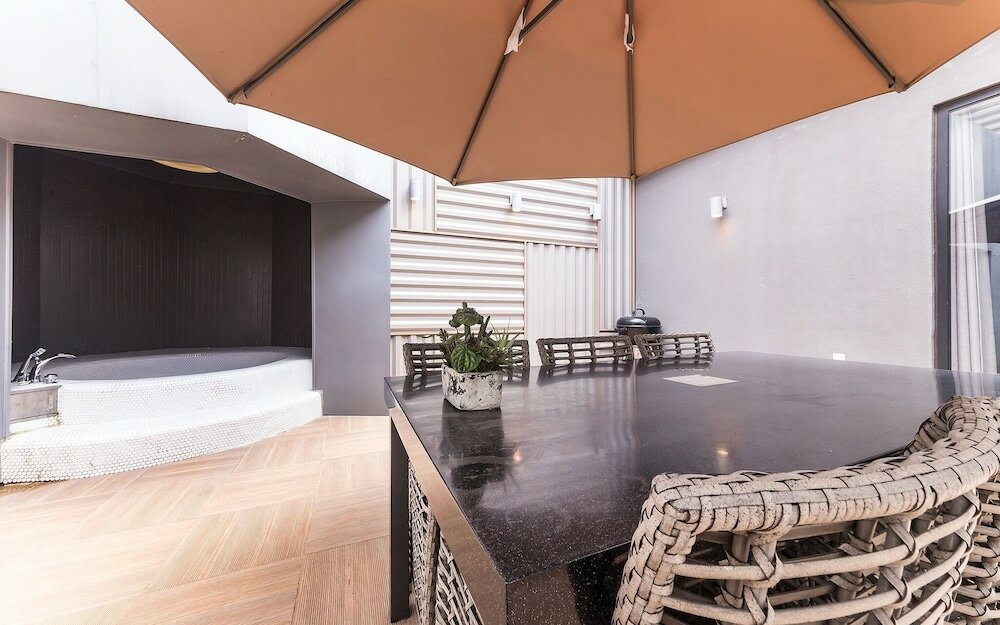 Фото Yongin Army Boutique