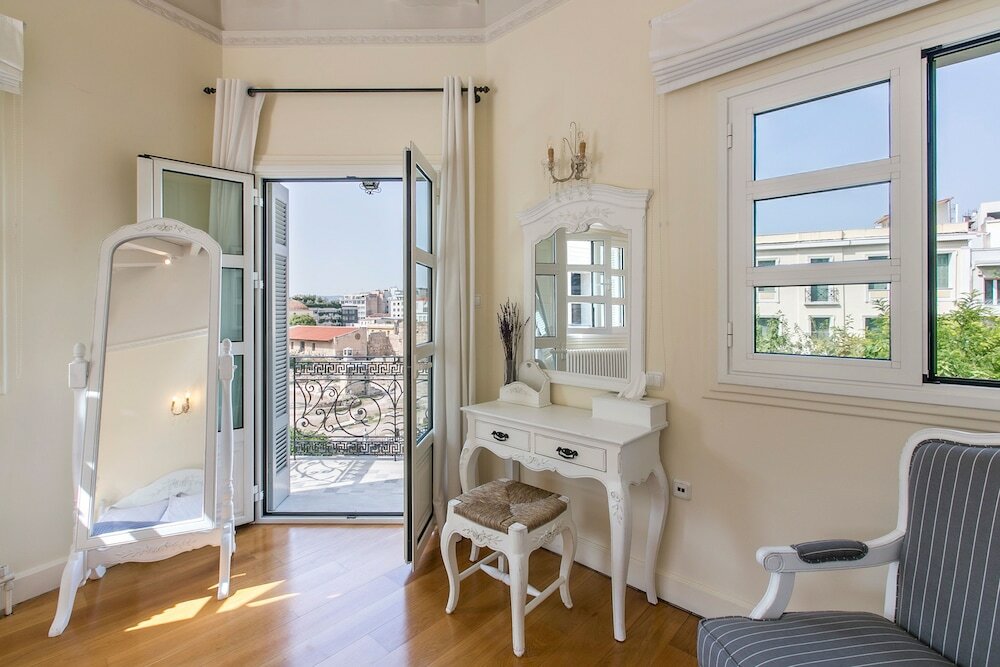 Фото Aerides Luxury Suites